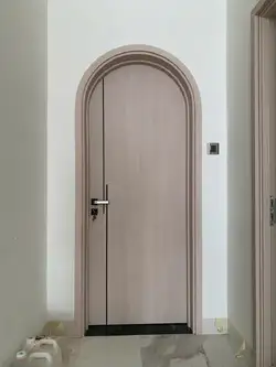 Giá cửa vòm nhựa composite tại Phường Tân Hưng - TP.HCM